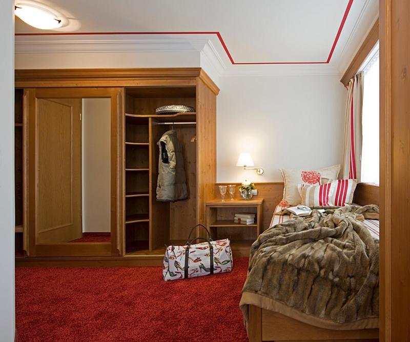 Hotel Roessle Bernau im Schwarzwald Pokoj fotografie