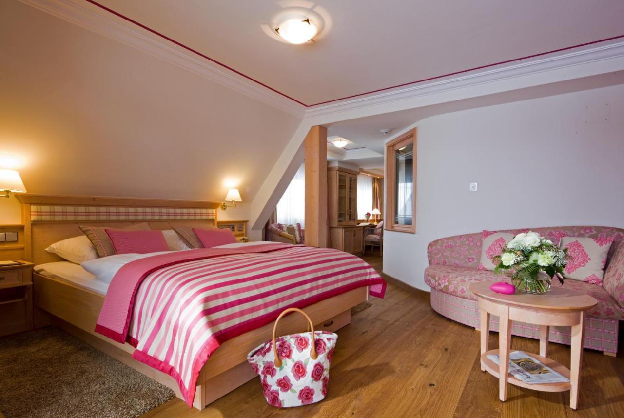 Hotel Roessle Bernau im Schwarzwald Pokoj fotografie